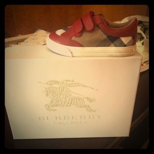Burberry toddler shoes